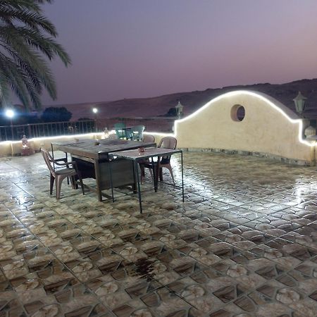 Timo Guest House Caïro Buitenkant foto